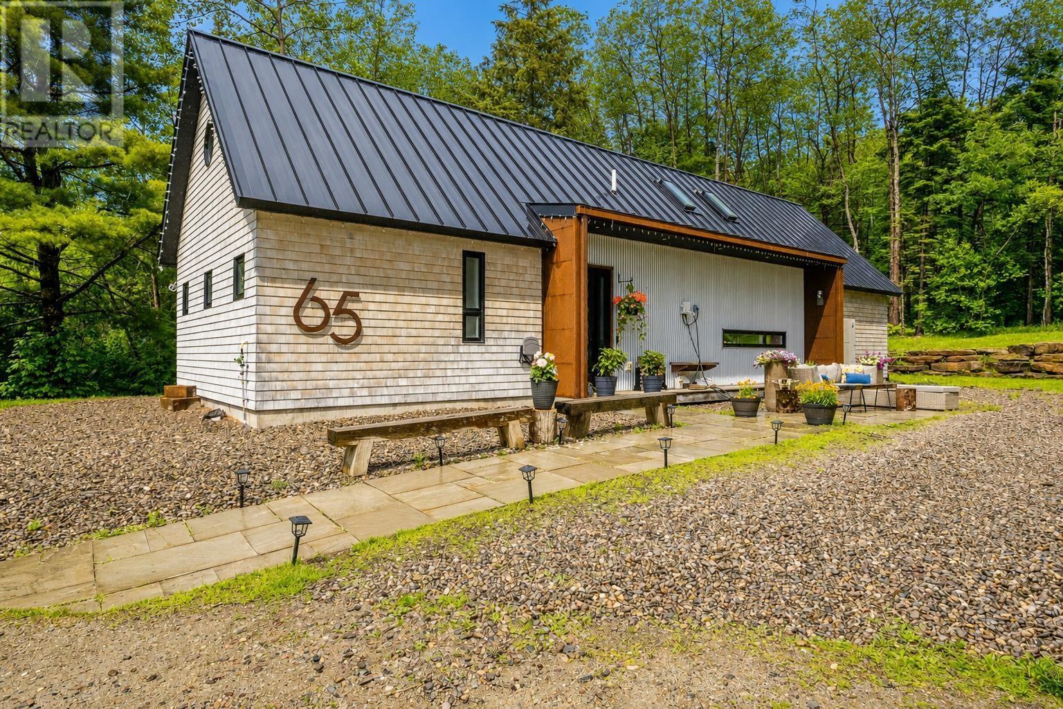 65 Jessicas Way - 1