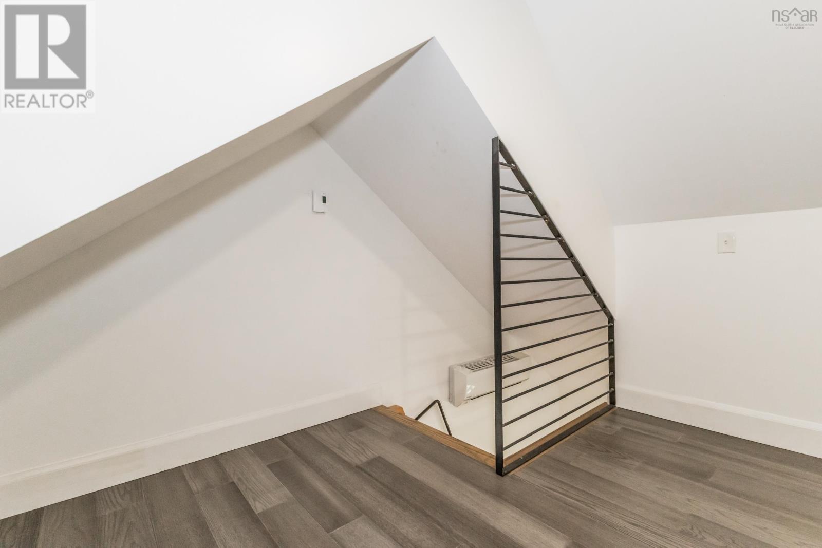 65 Jessicas Way - 35