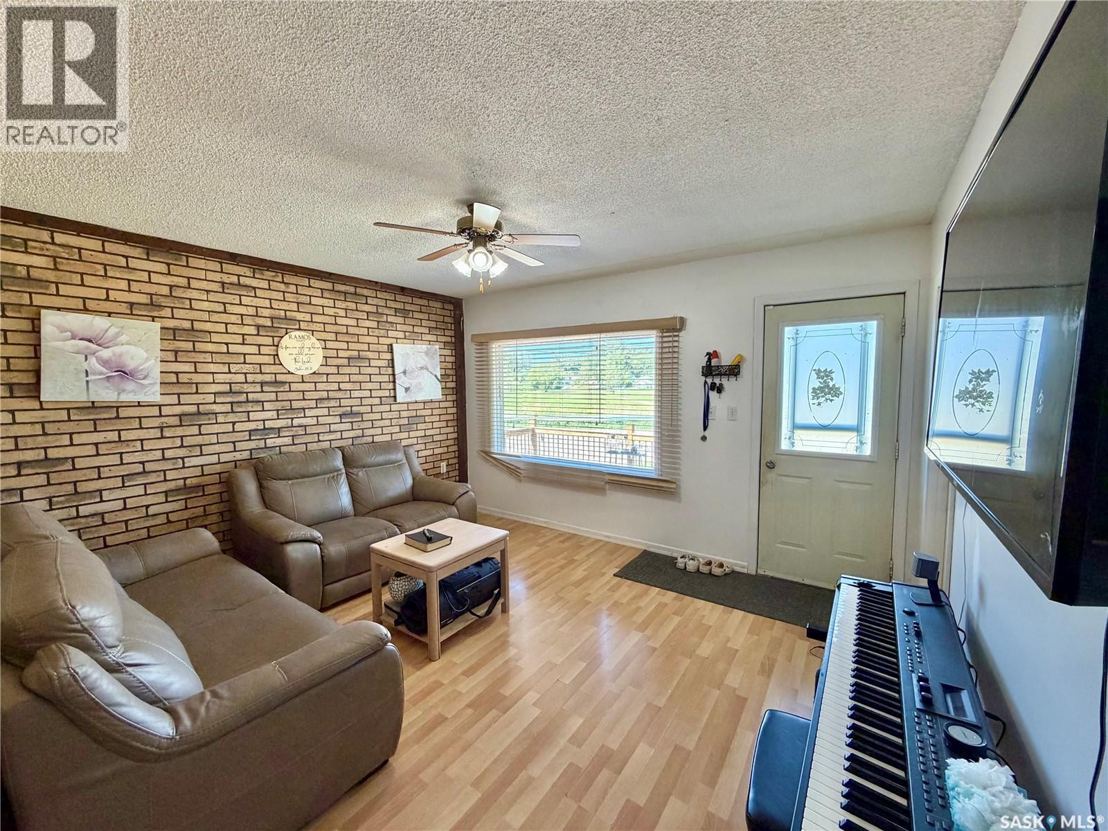 85 13th AVENUE SE - 3