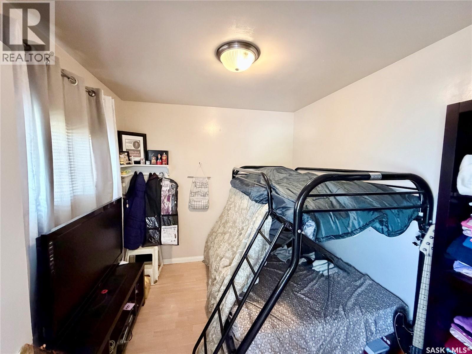 85 13th AVENUE SE - 8