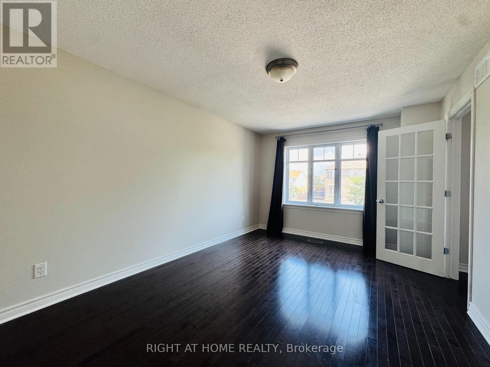 3 Bed, 3 Bath House for Rent in Ottawa – 204 BADGELEY AVENUE, Ottawa – MLS# X13499136 - Image 13