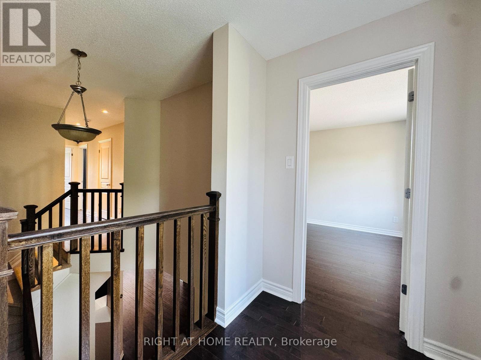 3 Bed, 3 Bath House for Rent in Ottawa – 204 BADGELEY AVENUE, Ottawa – MLS# X13499136 - Image 15