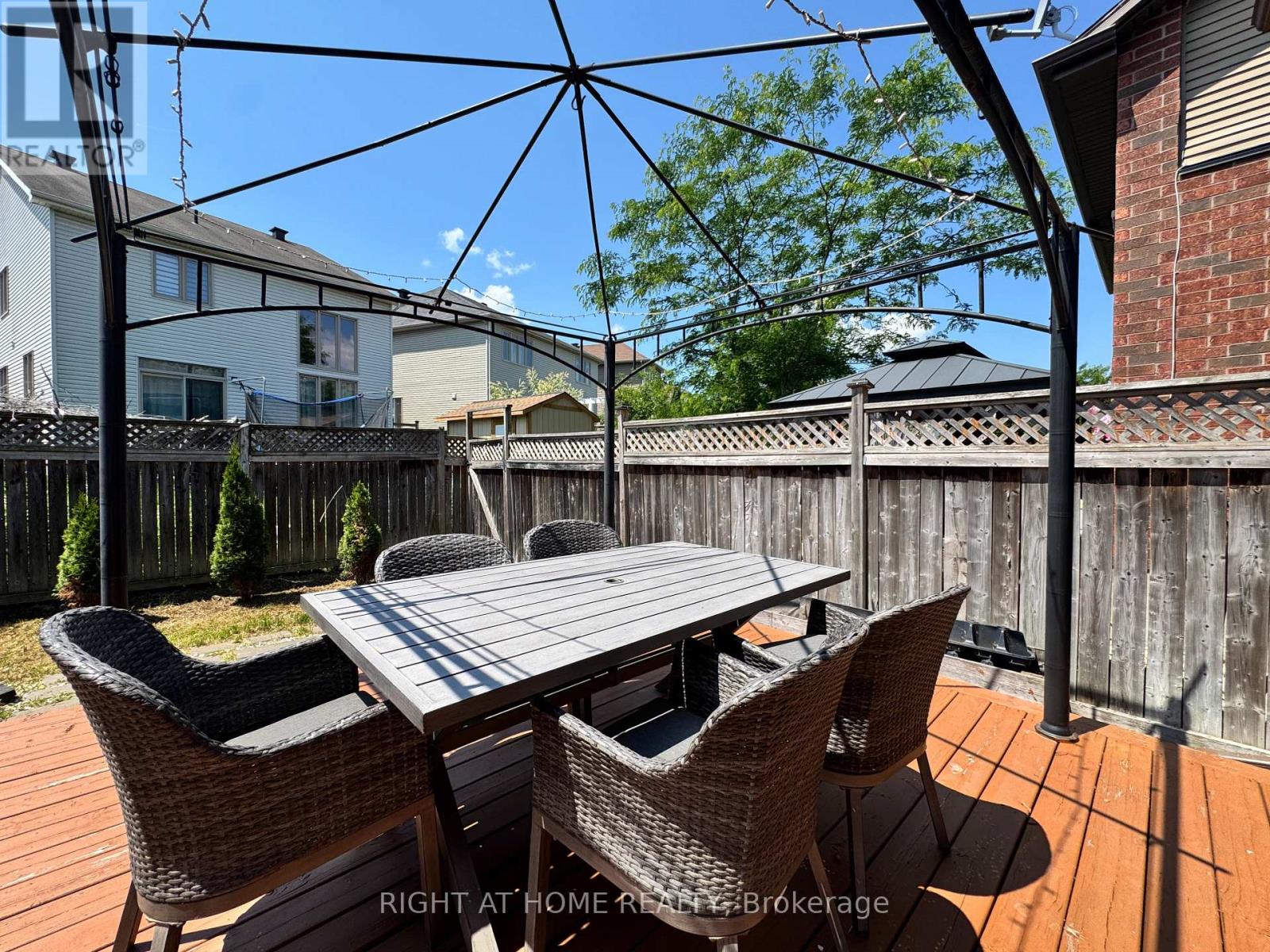 3 Bed, 3 Bath House for Rent in Ottawa – 204 BADGELEY AVENUE, Ottawa – MLS# X13499136 - Image 22