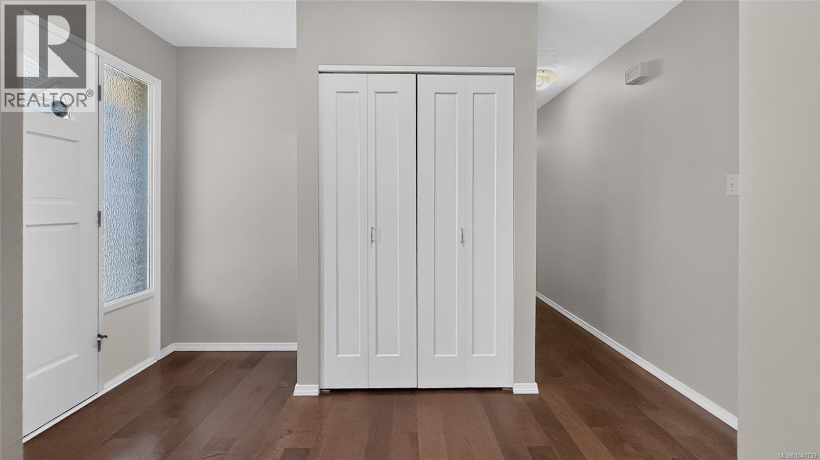 1568 Marine Cir - 9