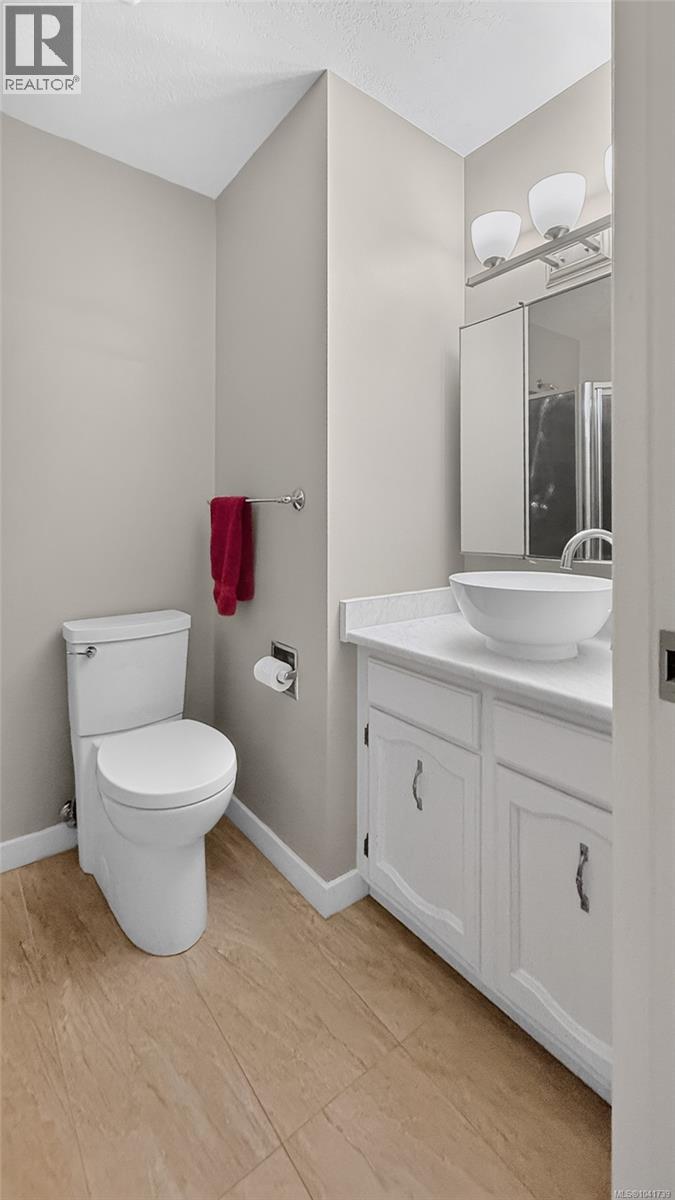 1568 Marine Cir - 29