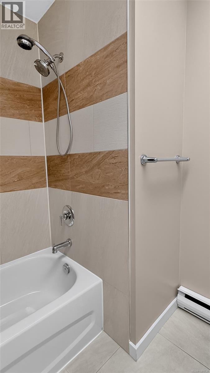 1568 Marine Cir - 24