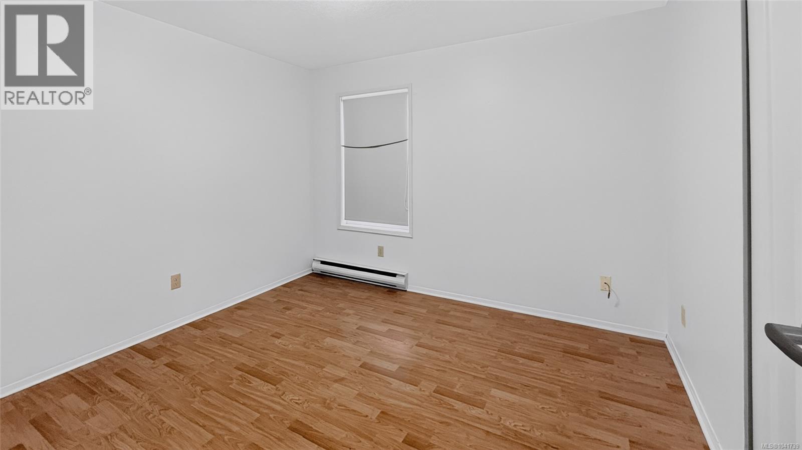 1568 Marine Cir - 30