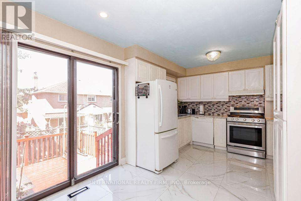 26 SANDMERE AVENUE - 10