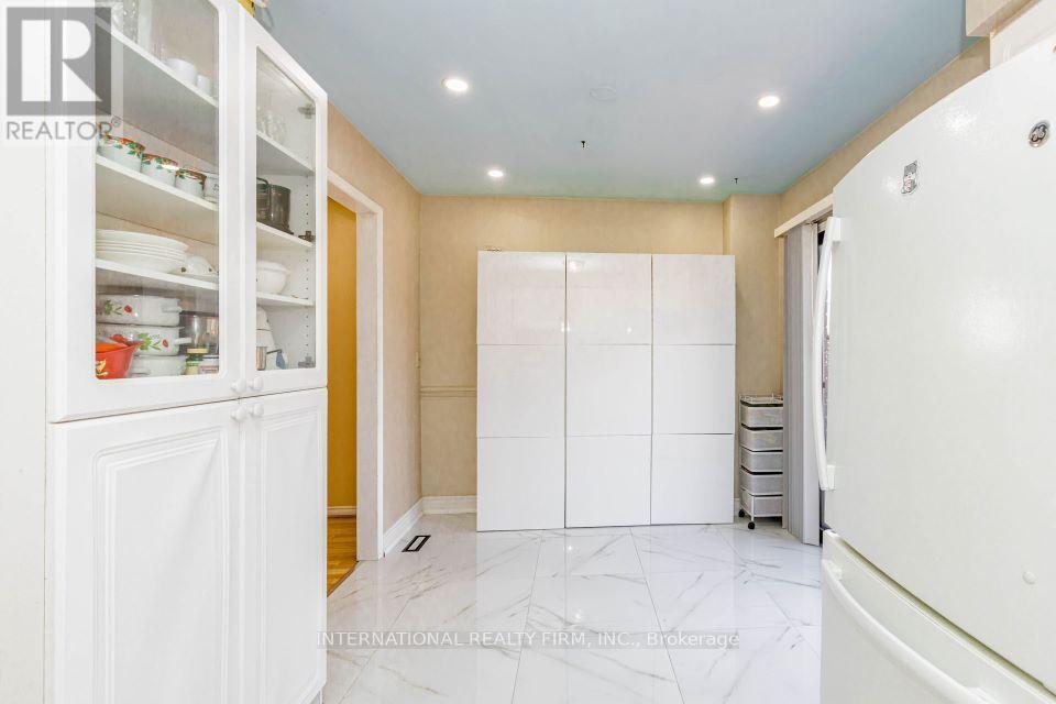 26 SANDMERE AVENUE - 11