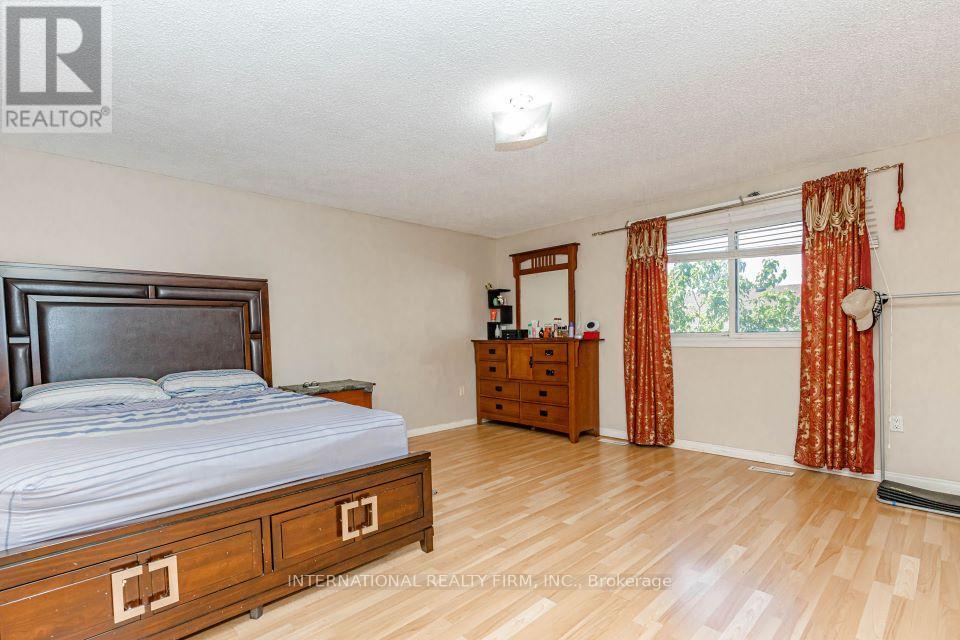 26 SANDMERE AVENUE - 14