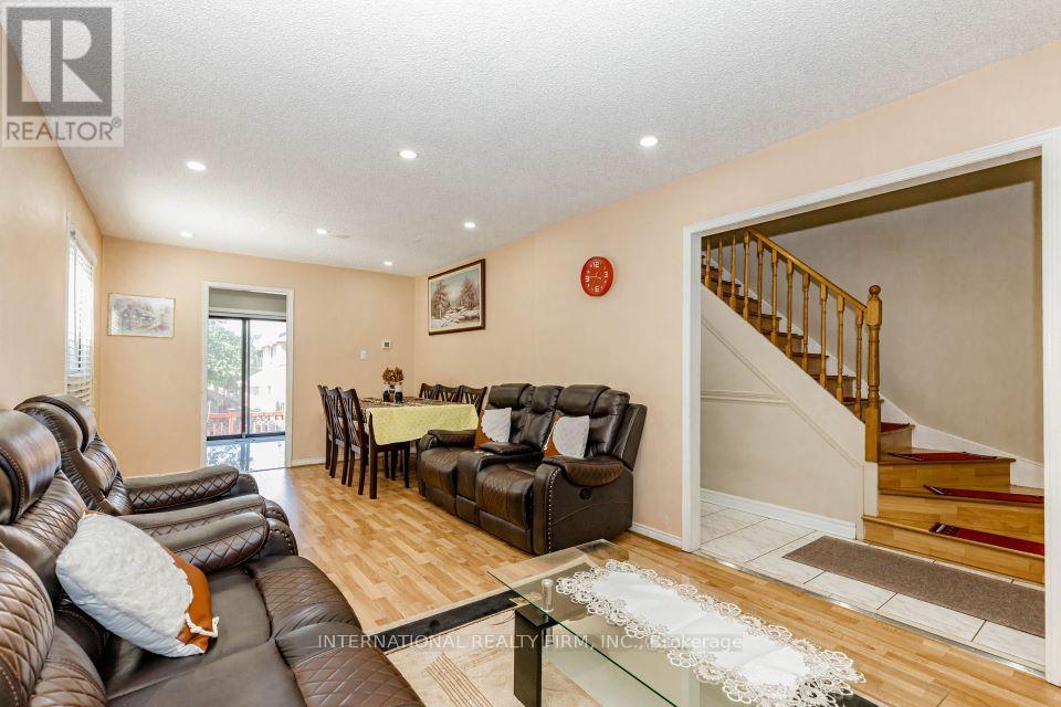 26 SANDMERE AVENUE - 7