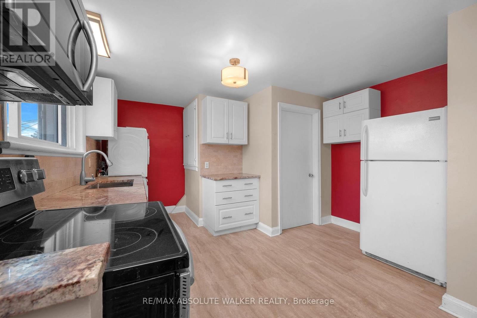 3 – 131 DAGMAR AVENUE, Ottawa, ON. Home613. By Peter Sagos - Image 11