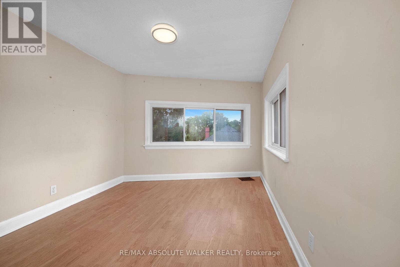 3 – 131 DAGMAR AVENUE, Ottawa, ON. Home613. By Peter Sagos - Image 23