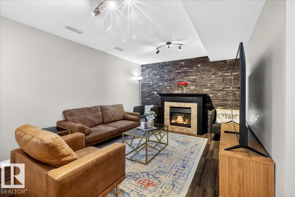 #47 230 EDWARDS DR SW - 42
