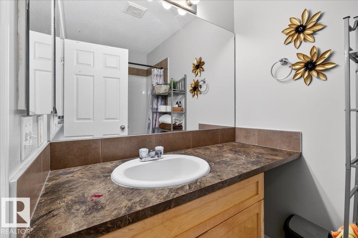 #47 230 EDWARDS DR SW - 33