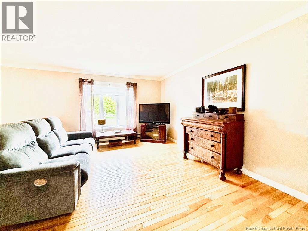 586 Rue Breau - Image 16