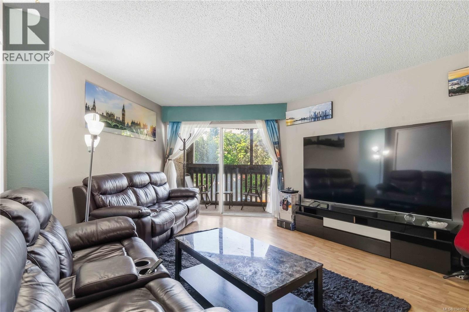 #306 1525 Hillside Ave - 2