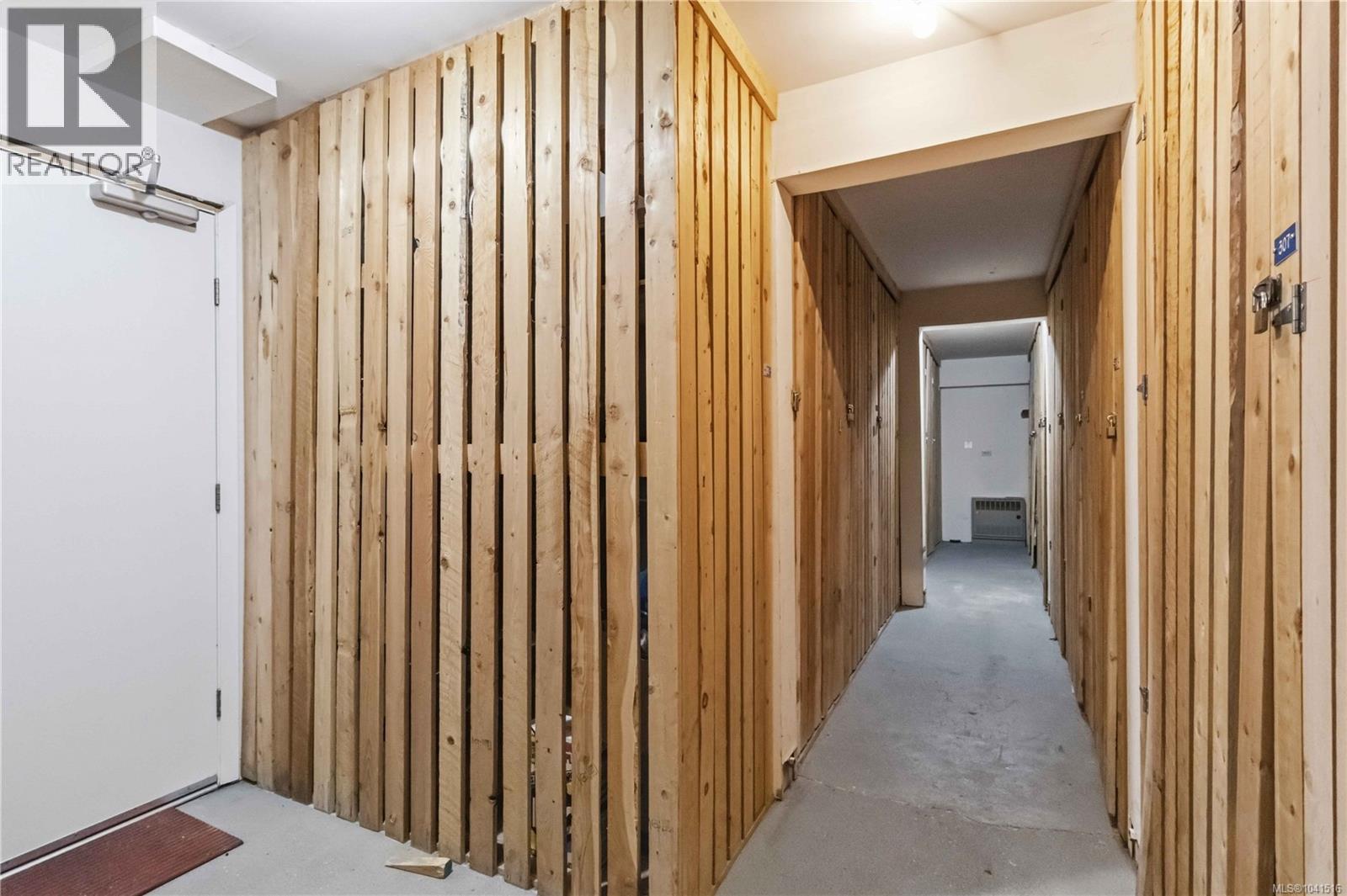#306 1525 Hillside Ave - Image 28
