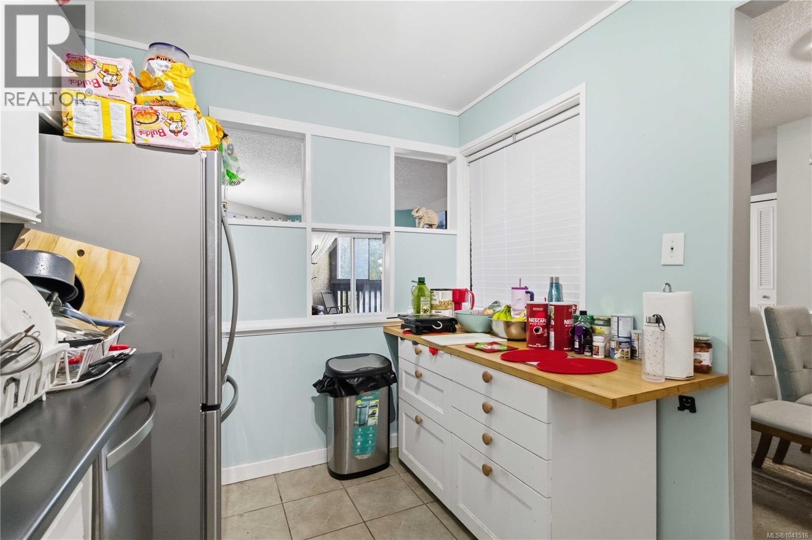 #306 1525 Hillside Ave - 14