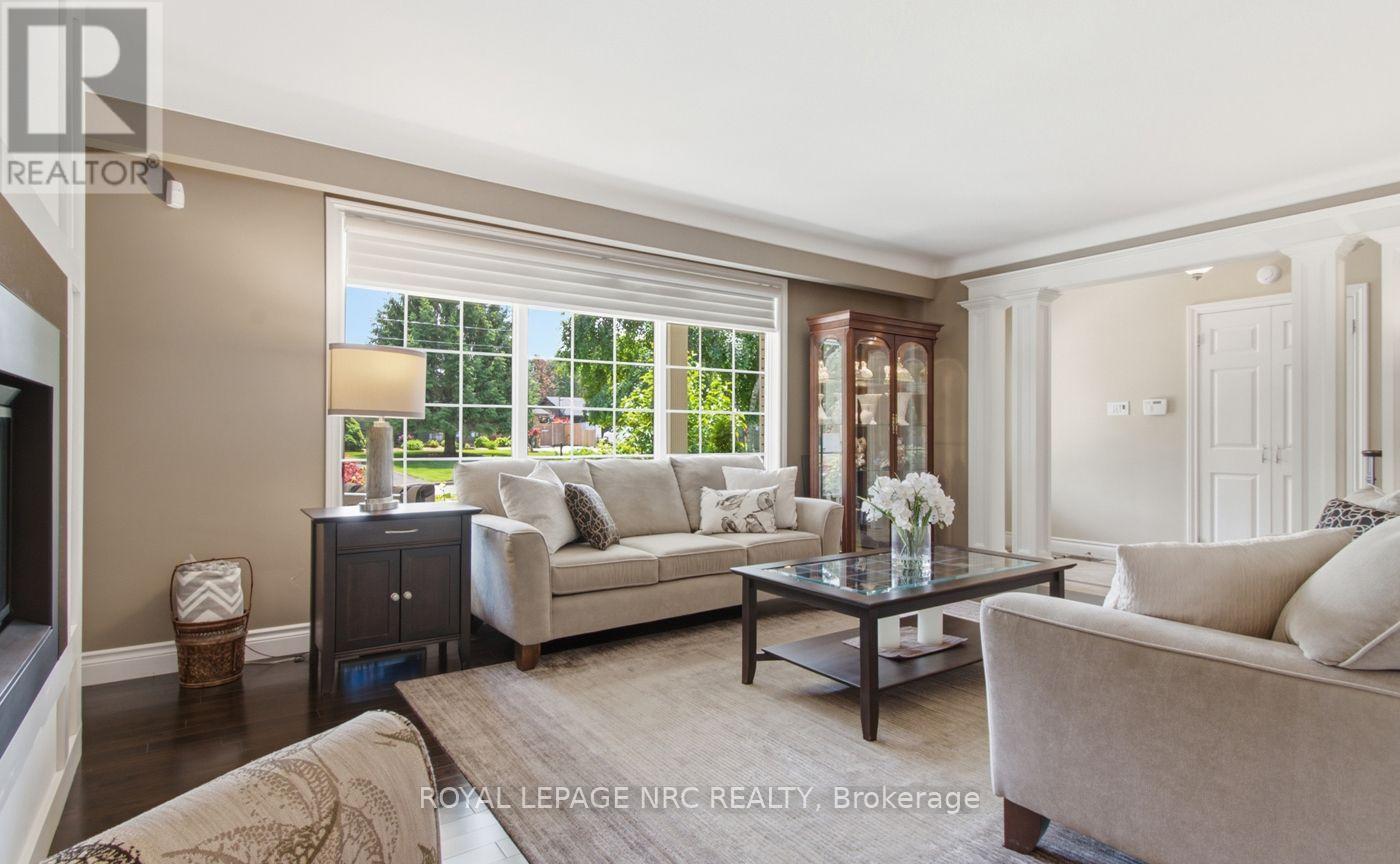 7 KING'S GRANT COURT W - 10