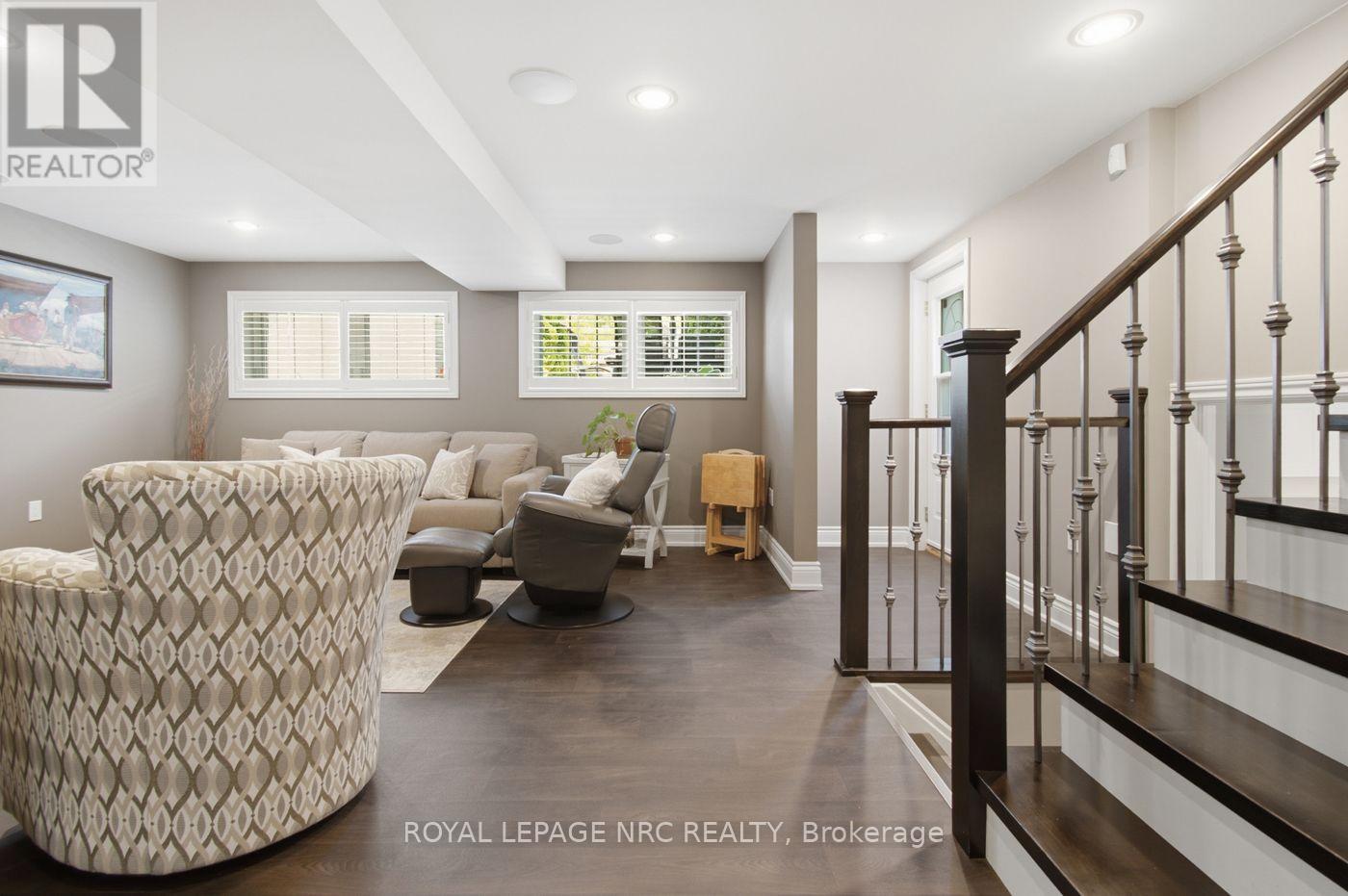 7 KING'S GRANT COURT W - 23