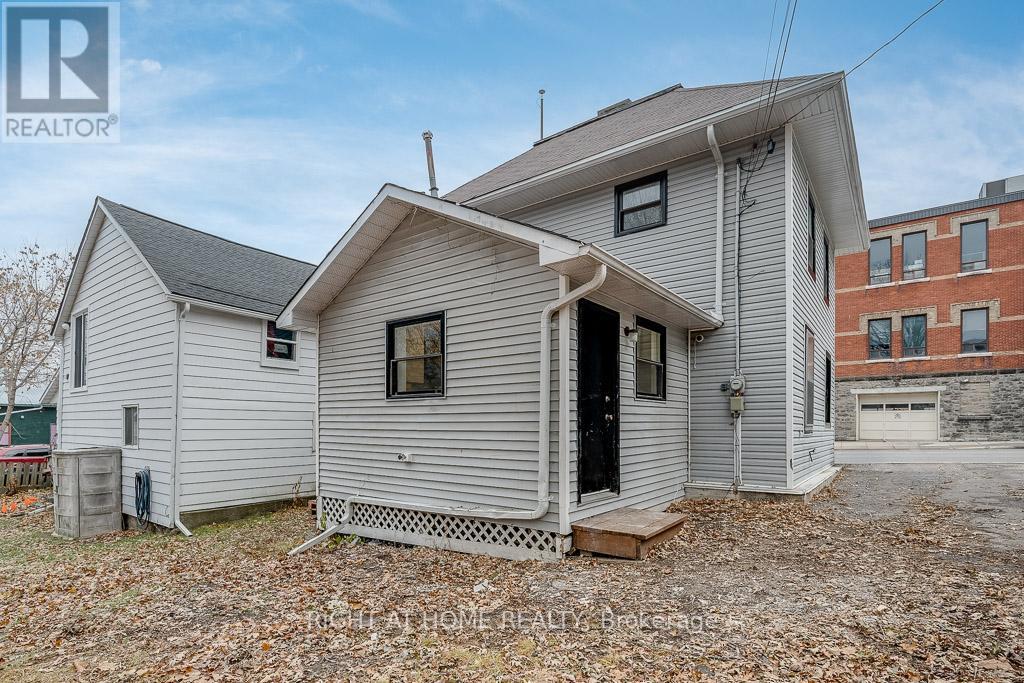 3 Bed, 2 Bath House for Rent in Arnprior – 97 MADAWASKA STREET, Arnprior – MLS# X13499166 - Image 24
