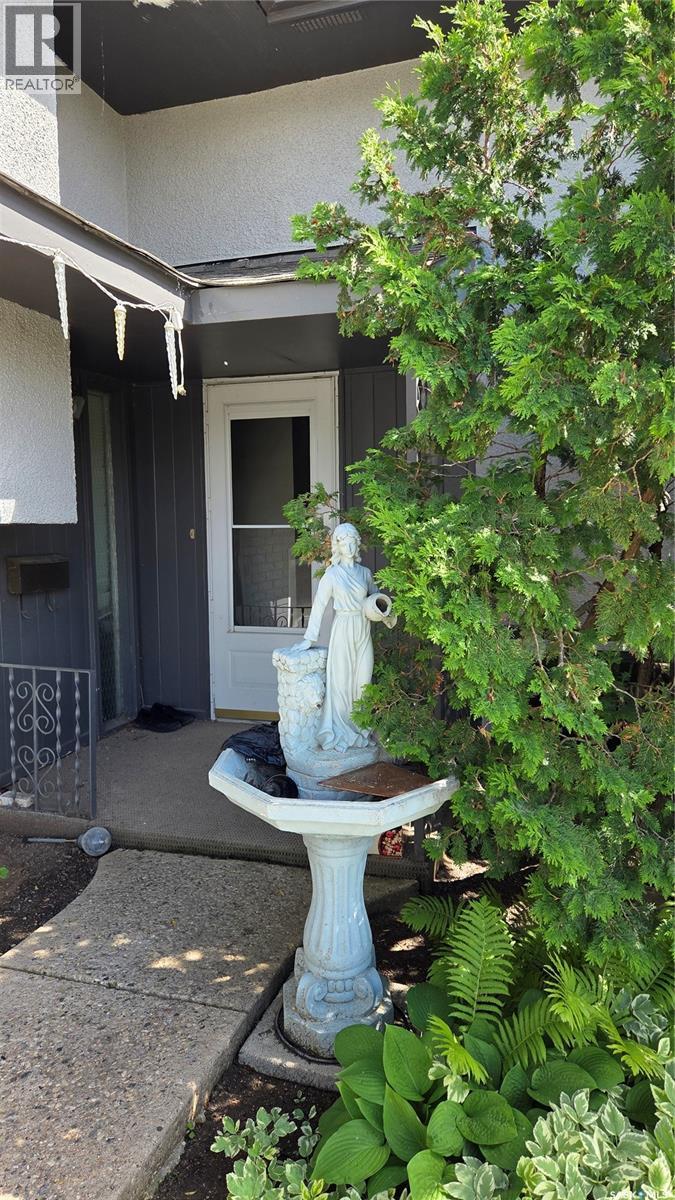 1195 13th AVENUE SW - 2