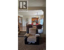 4pc Bathroom - 1195 13th Avenue Sw, Moose Jaw, SK S6H6L6 Photo 6