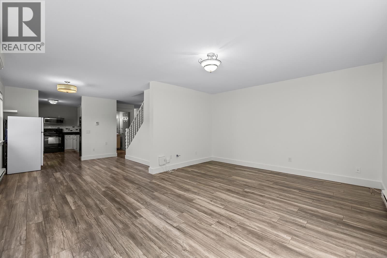 #9 500 Lester Road - 18