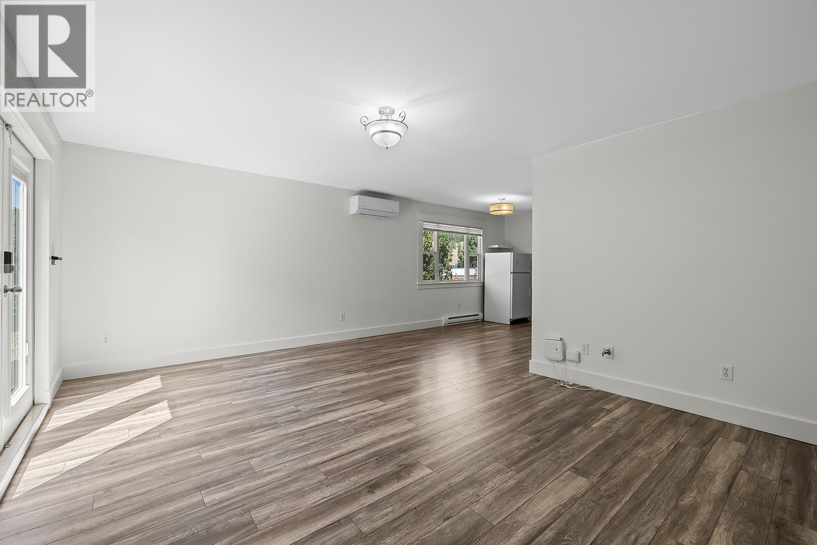 #9 500 Lester Road - 19