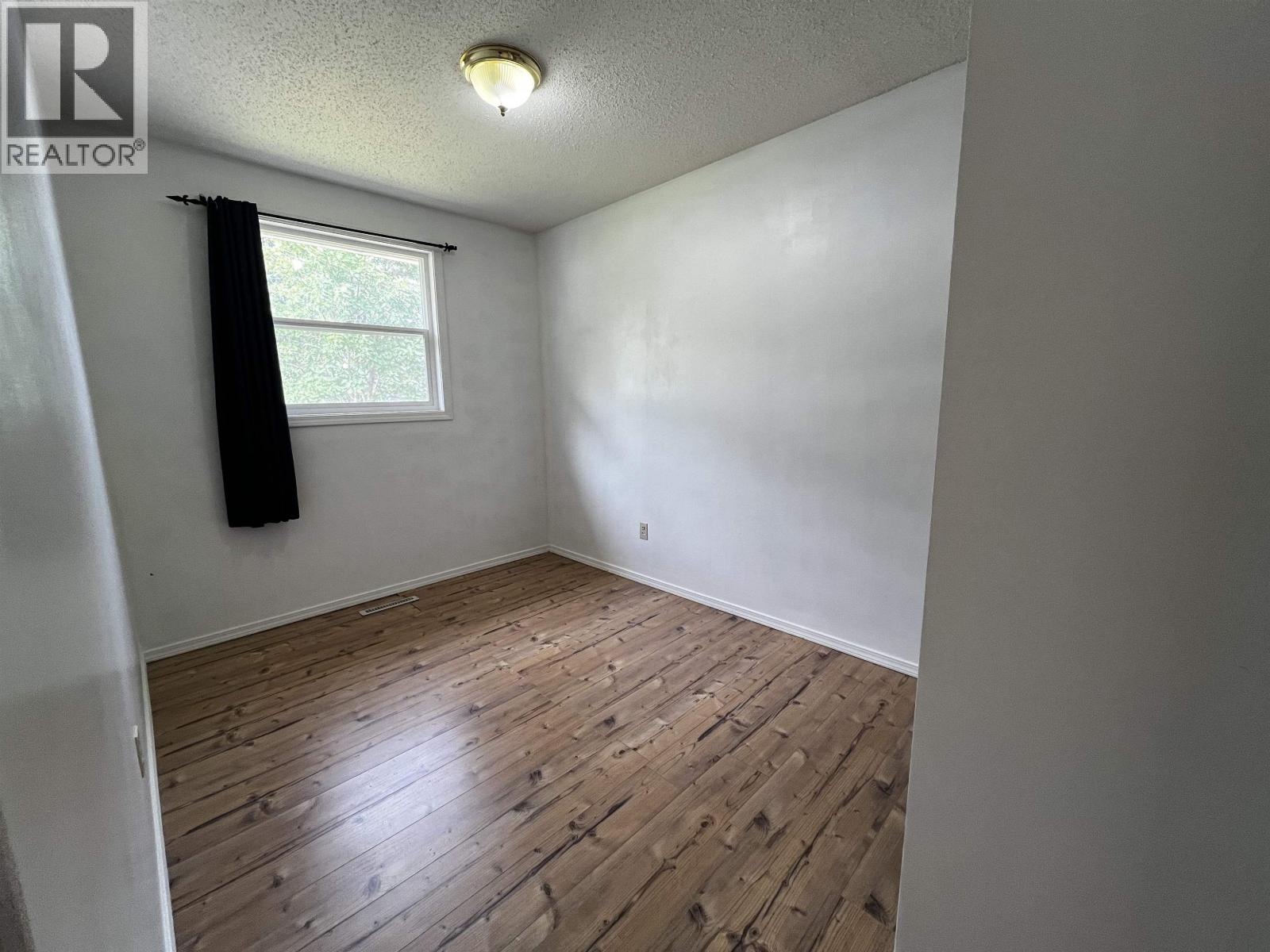 273 STELLAKO AVENUE - Image 15