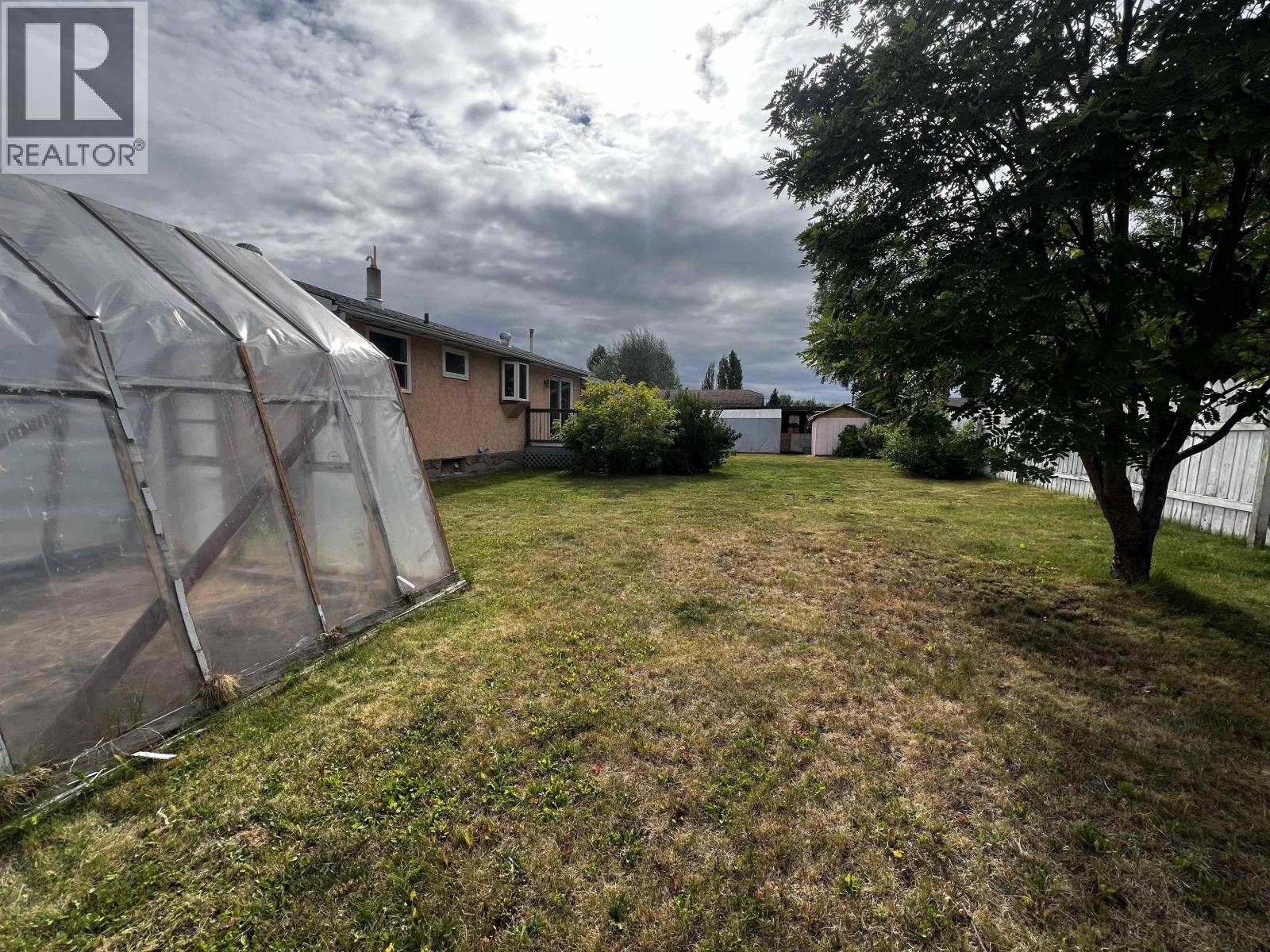 273 STELLAKO AVENUE - Image 6