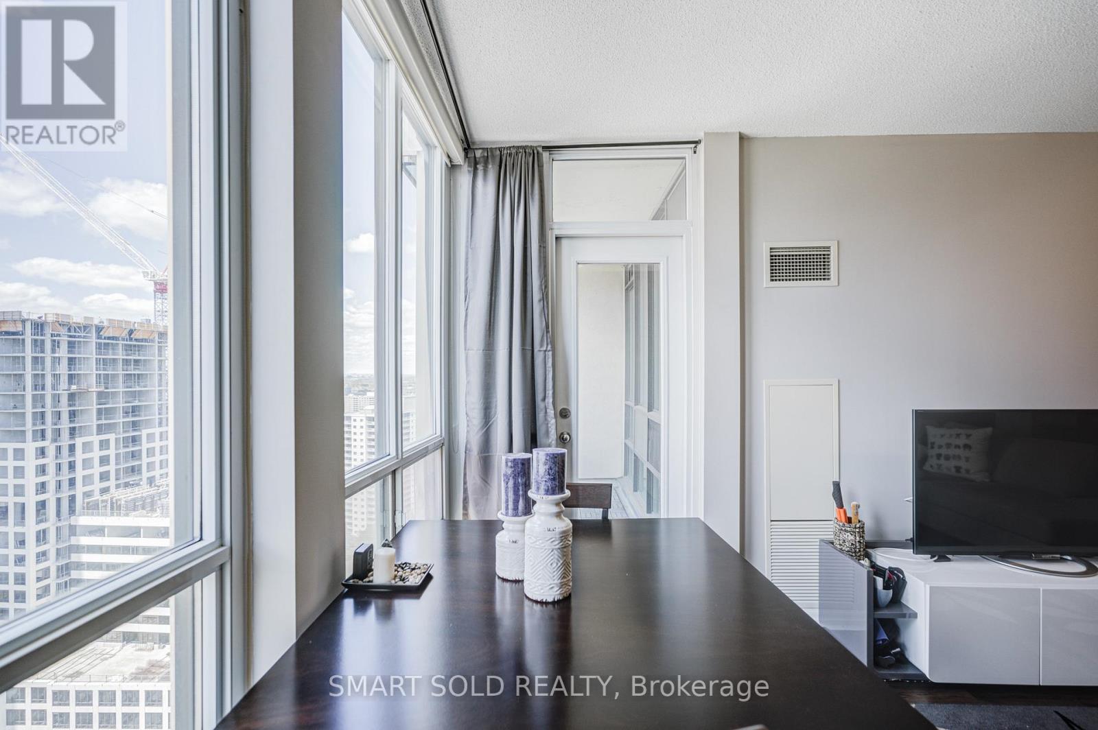 #2610 3515 KARIYA DRIVE - 13