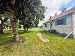 445 Tupper Avenue, Neepawa, MB R0J1H0 Photo 21