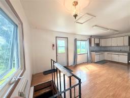 445 Tupper Avenue, Neepawa, MB R0J1H0 Photo 6