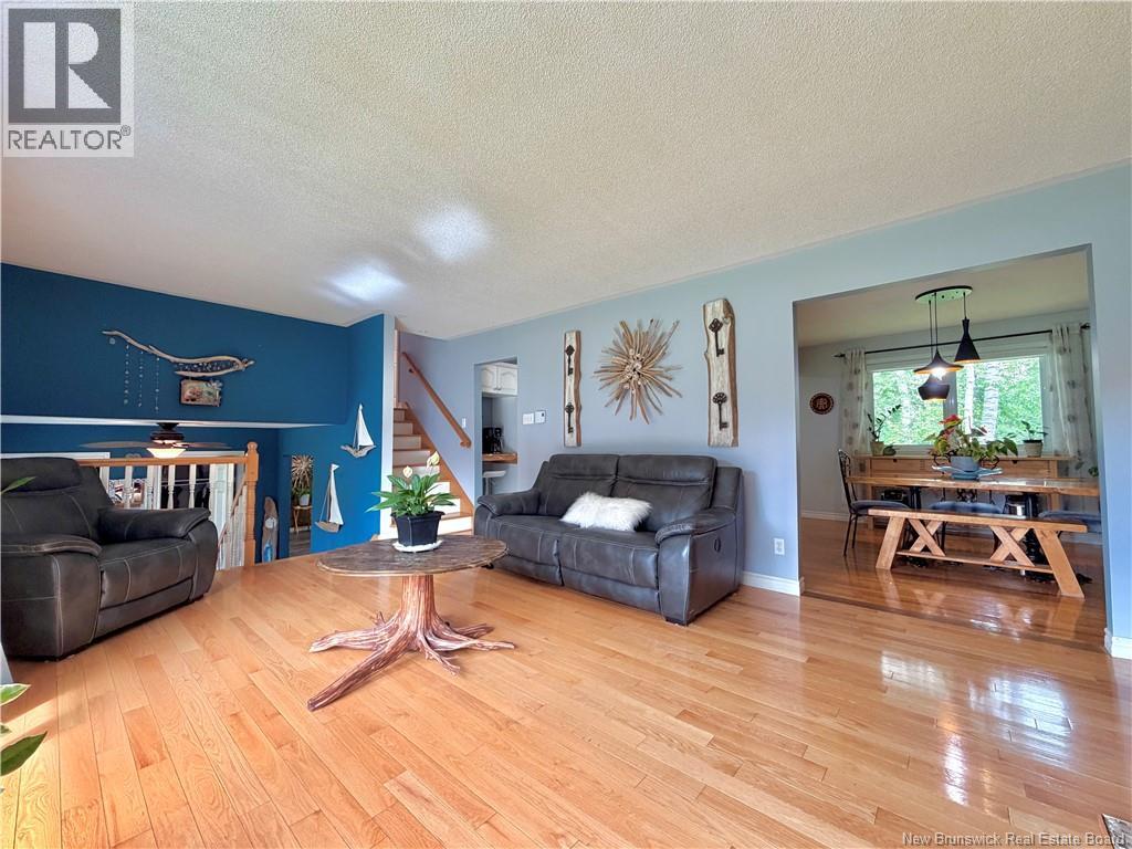 2925 North Tetagouche - Image 12