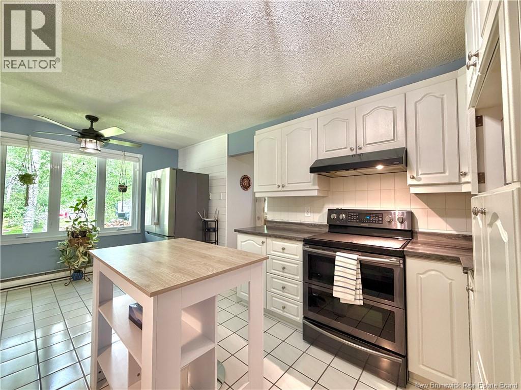 2925 North Tetagouche - Image 16