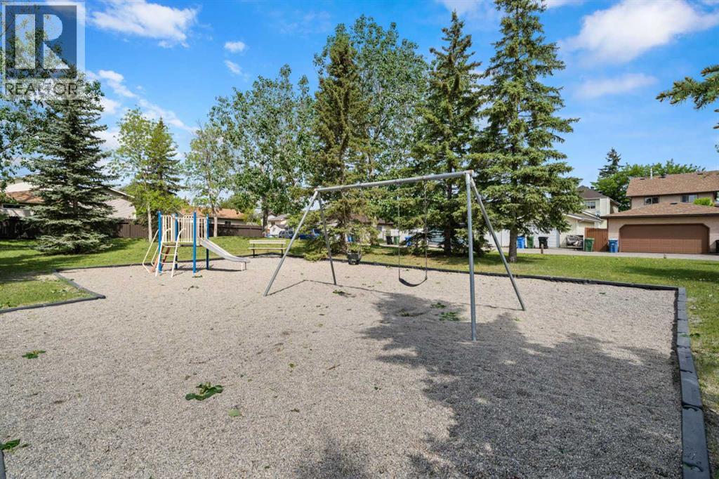 107 Tararidge Close NE - 35