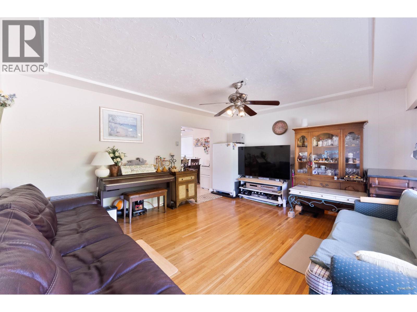 539 SCHOOLHOUSE STREET, Coquitlam — photo 3