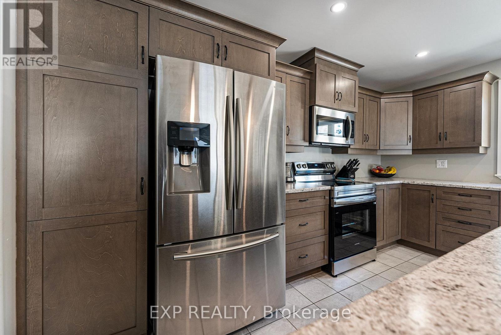 511 COLERAINE DRIVE - 19