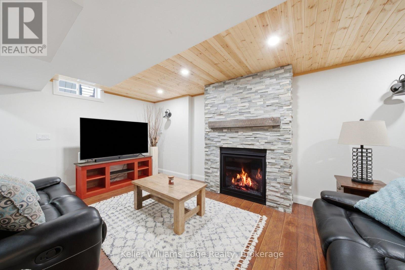 35 ROSEBURY WAY - Image 32