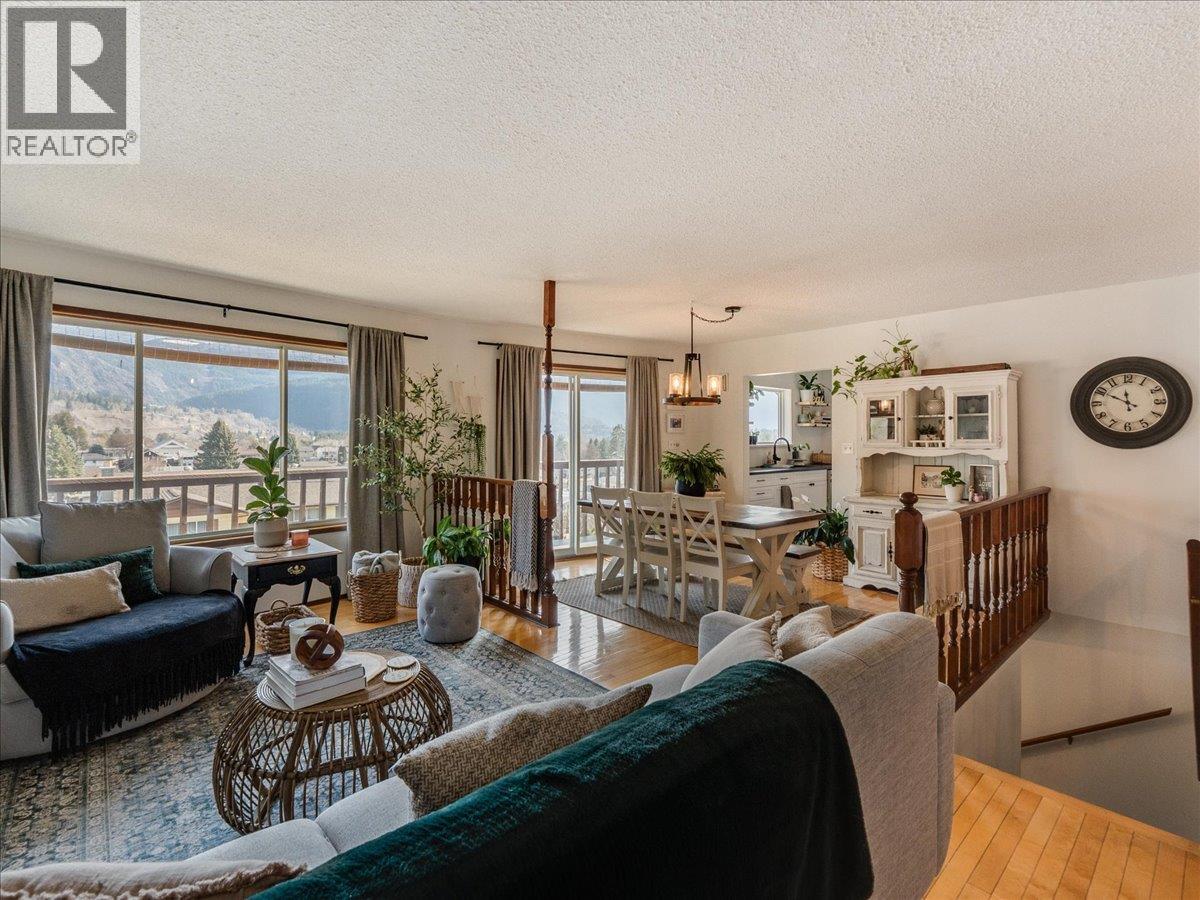 520 10th Avenue - 15
