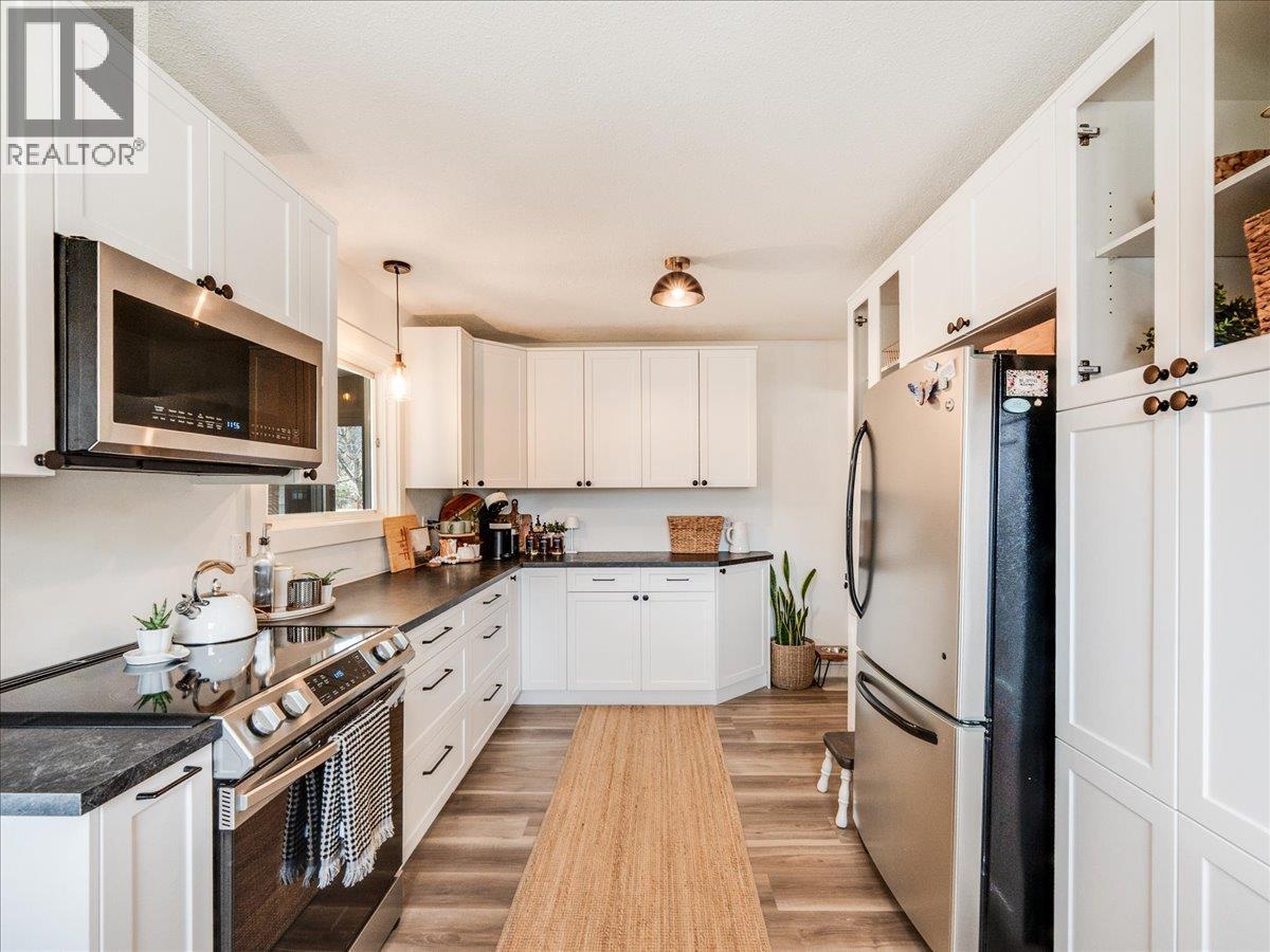 520 10th Avenue - 29