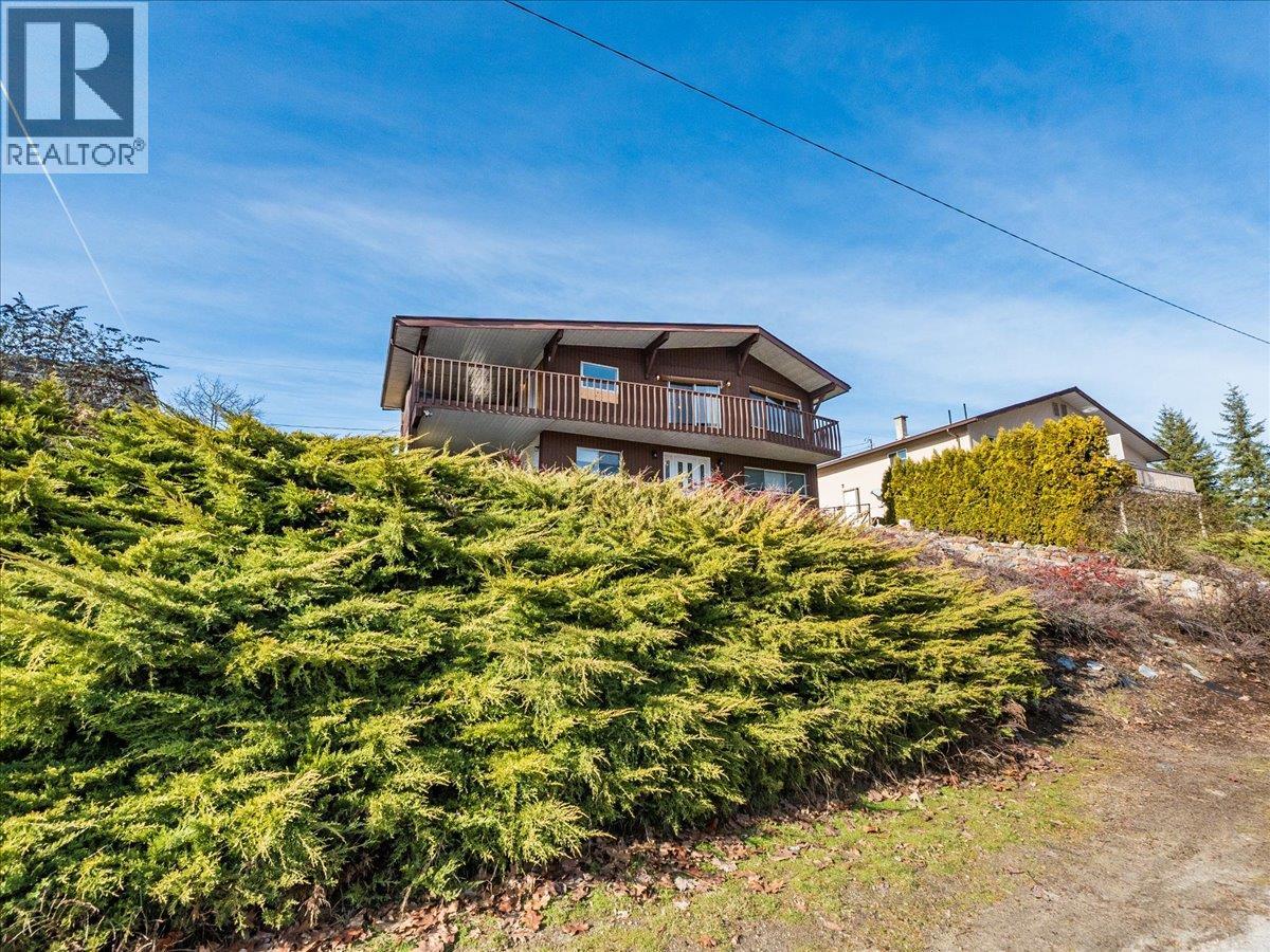 520 10th Avenue - 4