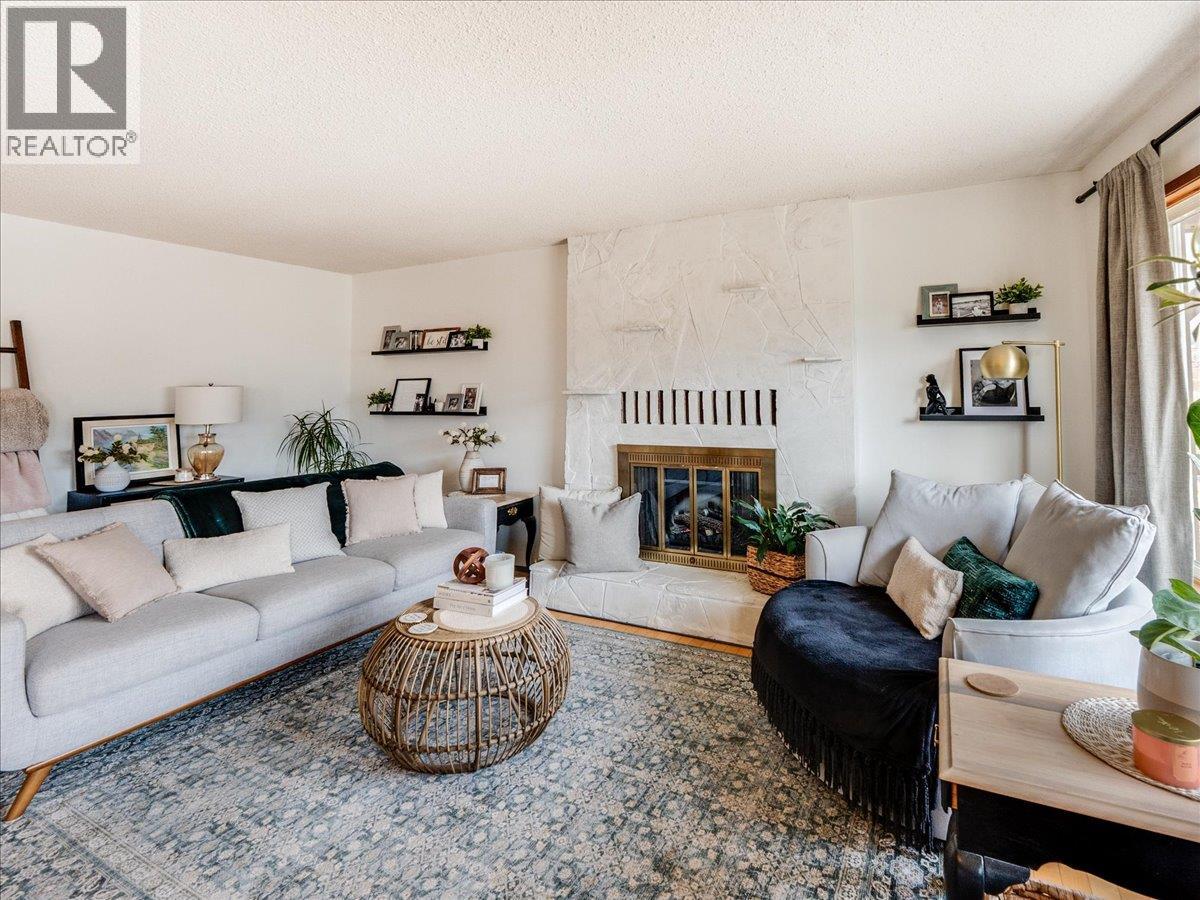 520 10th Avenue - 19