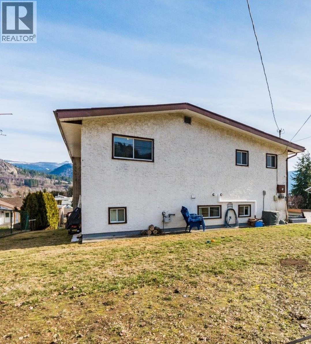 520 10th Avenue - 80