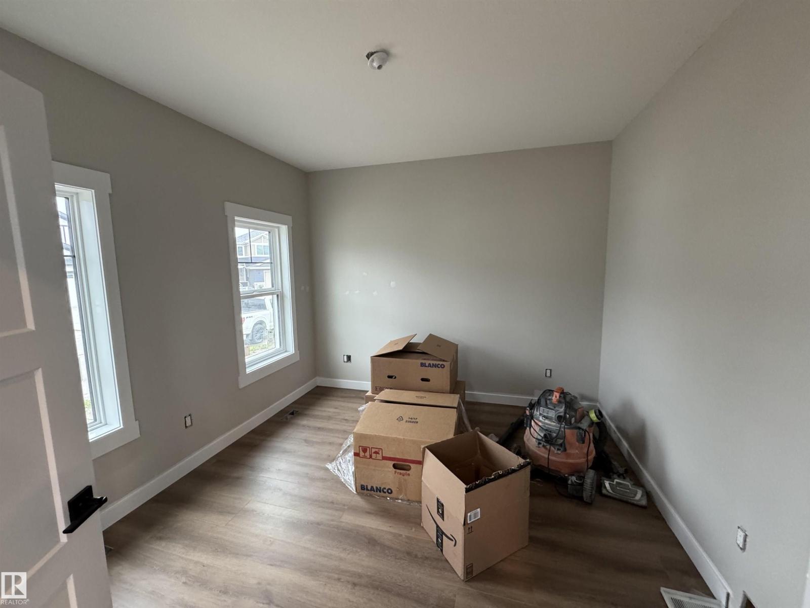 33 Harley WY NW — photo 11