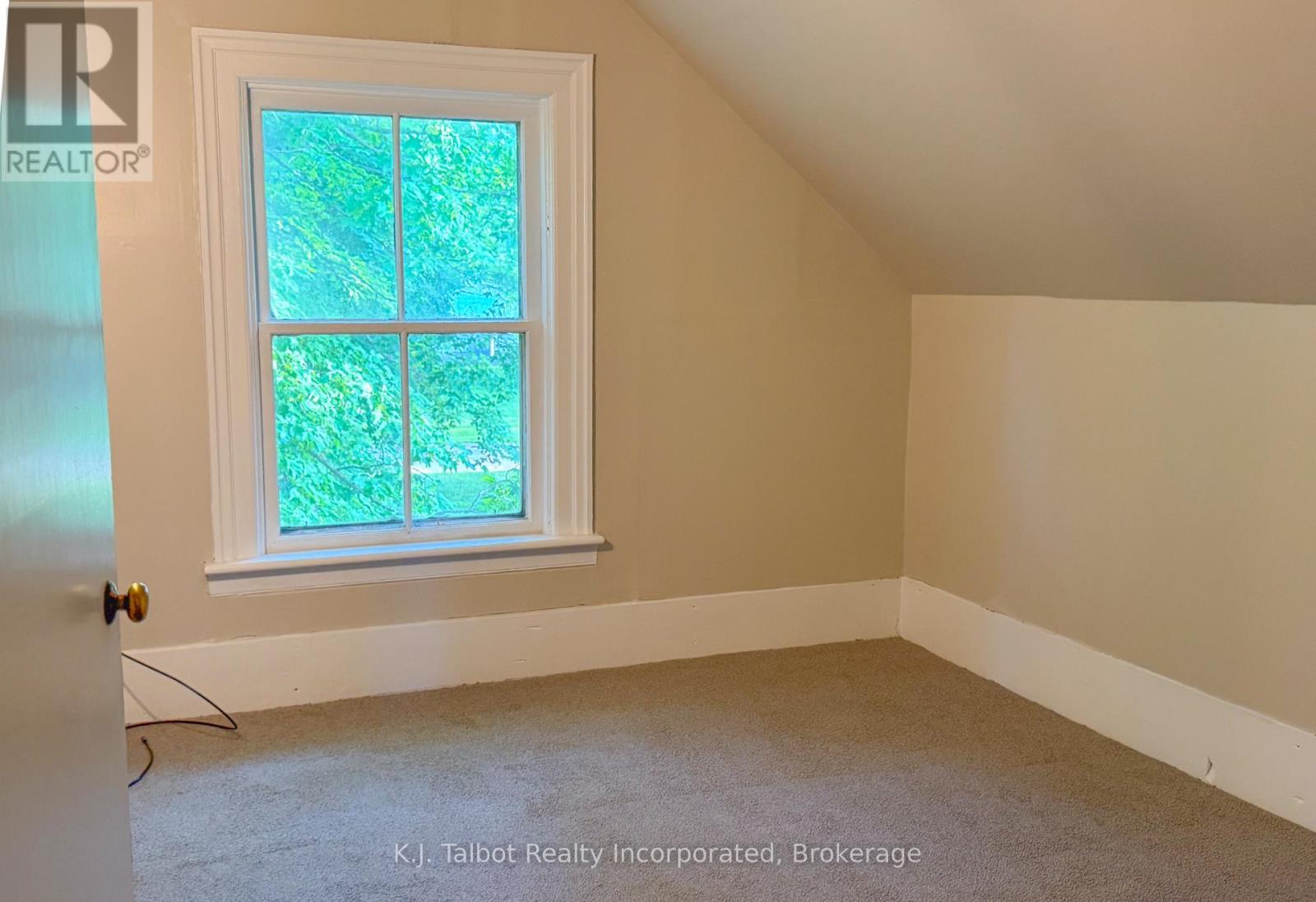 600 FISHLEIGH STREET - 22