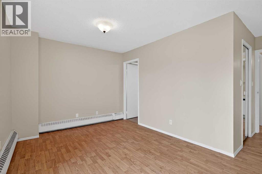 #402 1140 15 Avenue SW - 23