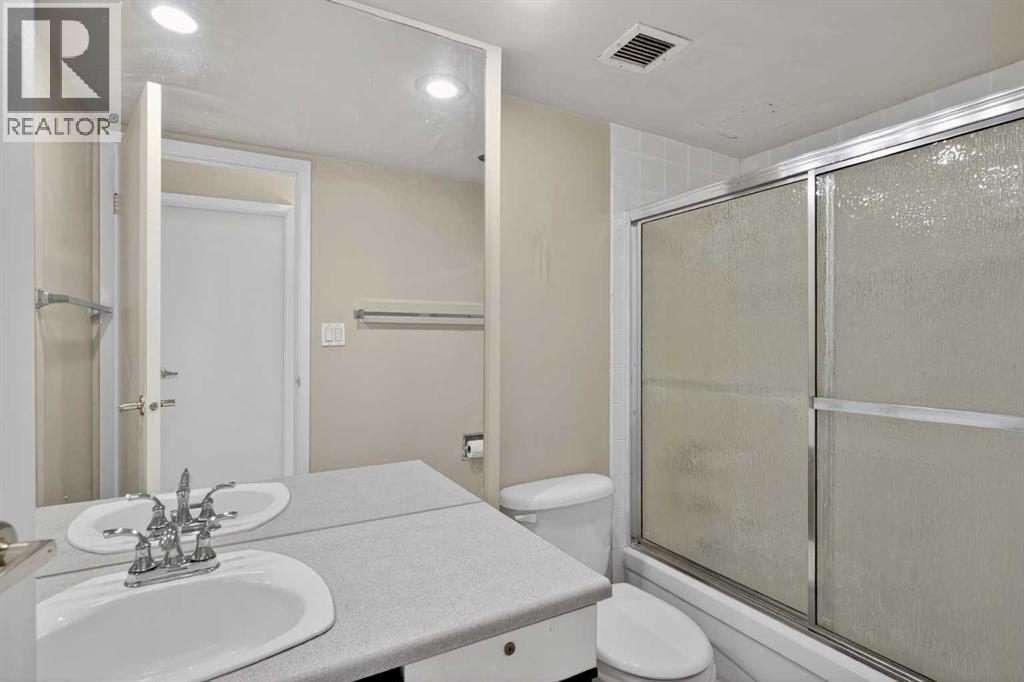 #402 1140 15 Avenue SW - 30